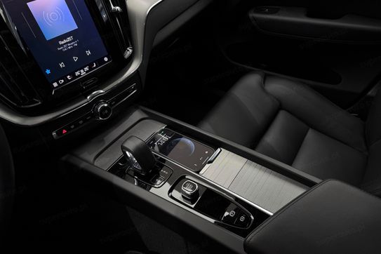 Volvo XC60 B5 B AWD Plus Dark