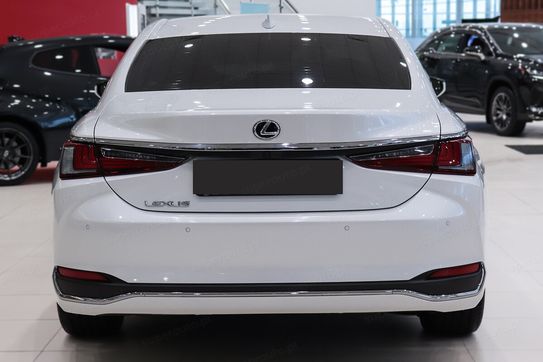 Lexus ES 300h Business Edition 2.5 E-CVT