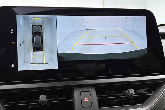 Lexus UX 300h F Sport 2.0 Hybrid Dynamic Force