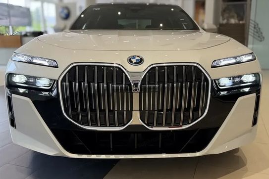 BMW Seria 7 740d xDrive