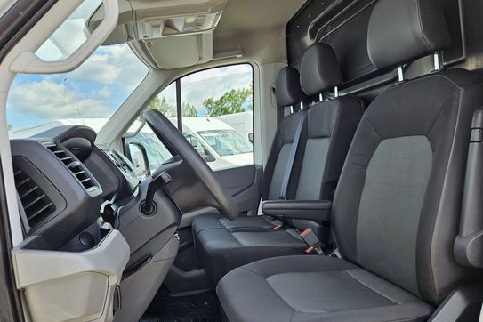Volkswagen Crafter 2.0 TDi L5H2