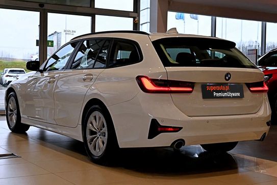 BMW Seria 3 Touring 318d Advantage