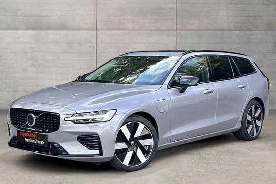 Volvo V60 T6 AWD Plug-In Hybrid Plus Dark