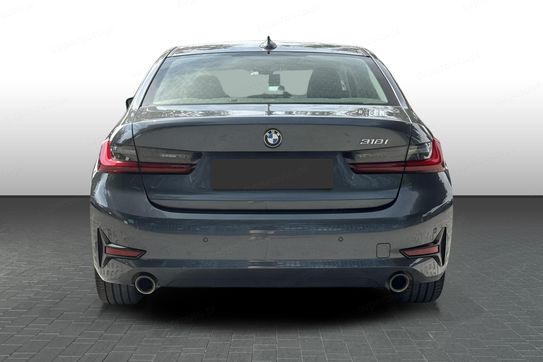 BMW Seria 3 318i