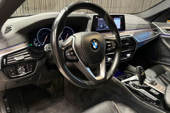 BMW Seria 5 520D Luxury Line