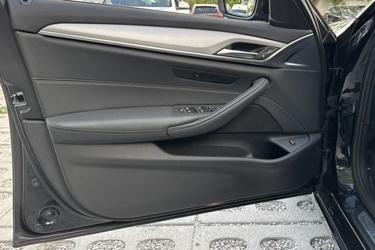 BMW Seria 5 530i xDrive