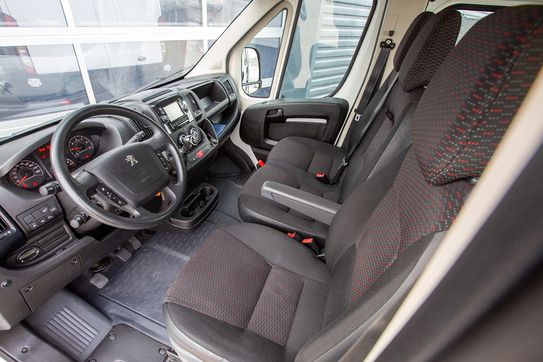 Peugeot Boxer Zabudowa Brygadowa + Skrzynia