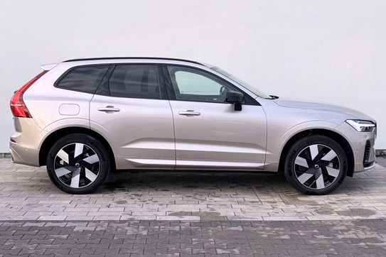 Volvo XC60 T6 Plug-In Hybrid AWD Ultra Dark