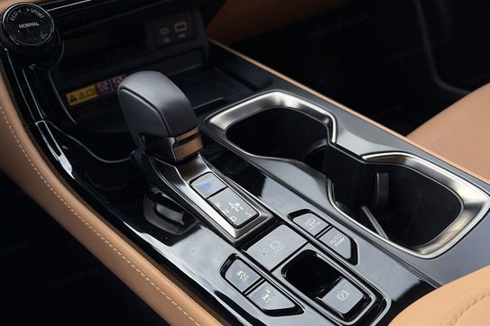 Lexus NX 450h+ Prestige AWD
