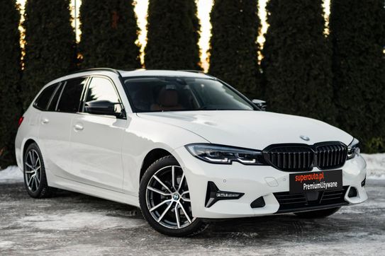 BMW Seria 3 320d mHEV Luxury Line sport-aut