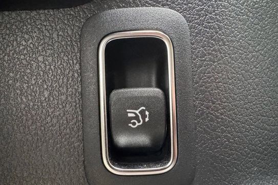 Mercedes GLA 200 Progressive 7G-DCT