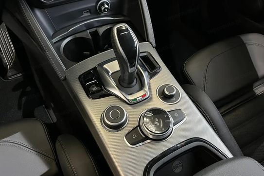 Alfa Romeo Stelvio Turbo Veloce Q4