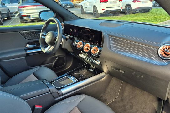 Mercedes EQA 250+ 70.5kWh Electric Art