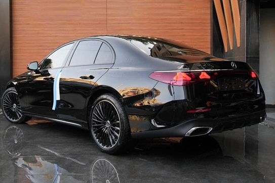 Mercedes Klasa E 220 d  4-Matic AMG