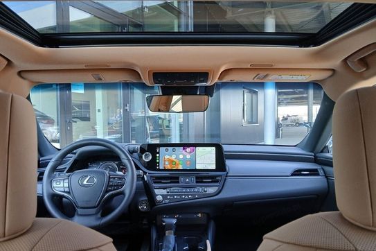 Lexus ES 300h Business Edition