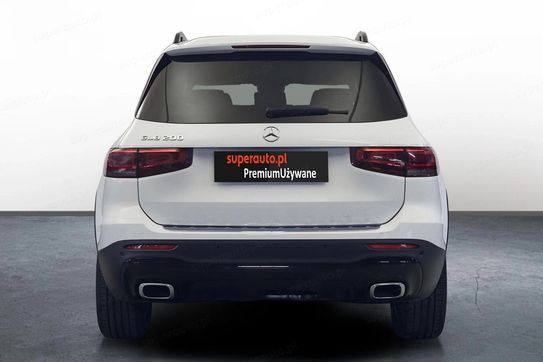 Mercedes GLB 200