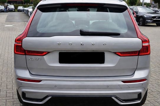 Volvo XC60 B5 B AWD Plus Dark