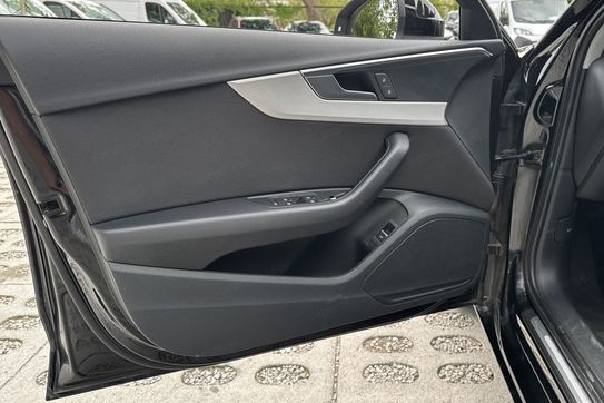 Audi A4 40 TFSI