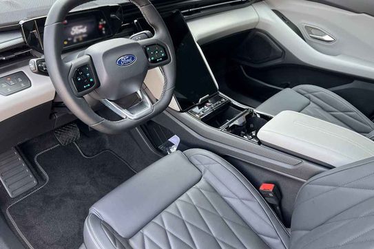 Ford Explorer Premium 77kWh RWD