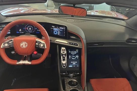 MG Cyberster 77kWh AWD Czerwony Dach