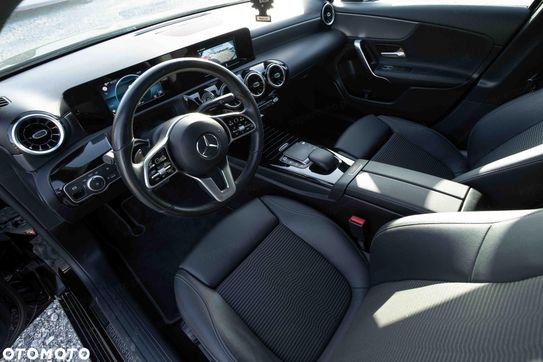 Mercedes Klasa A 250 Progressive 7G-DCT