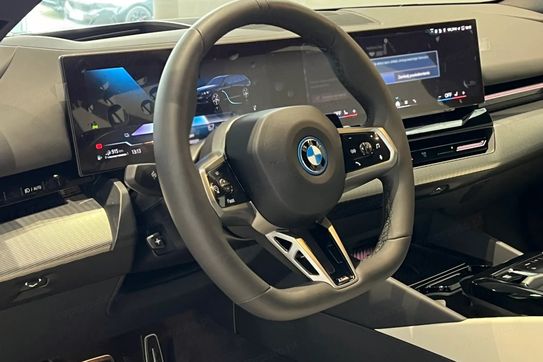 BMW Seria 5 Touring 530e xDrive M Sport