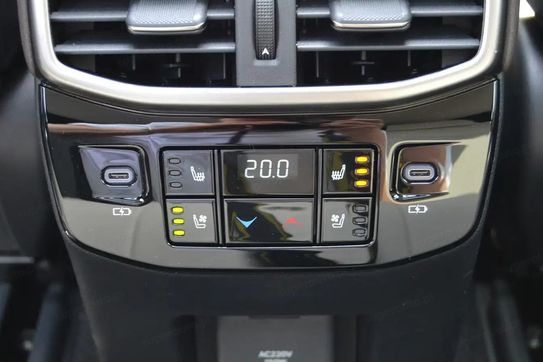 Lexus RX 450h+ Omotenashi 2.5 Hybrid Plug-in