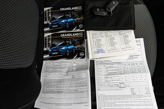 Opel Grandland X 1.2 T Edition