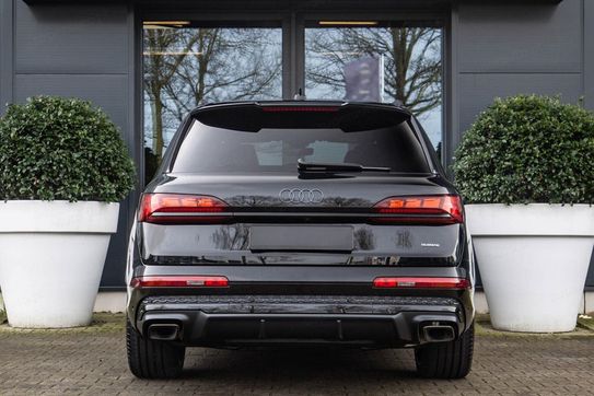 Audi Q7 50 TDI quattro S Line