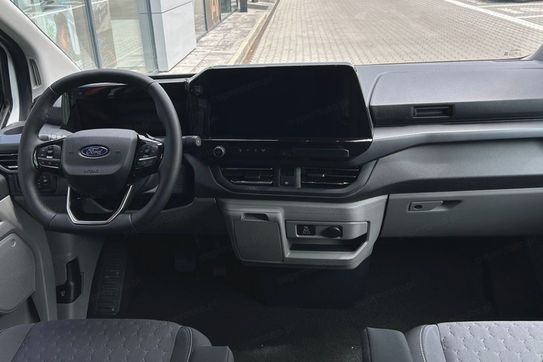 Ford Tourneo Custom 320 L2H1 Titanium A8