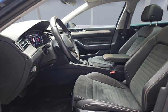 Volkswagen Passat 2.0 TDI Elegance DSG