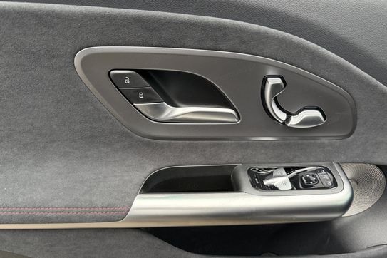 Mercedes CLA 220 4-Matic AMG Line
