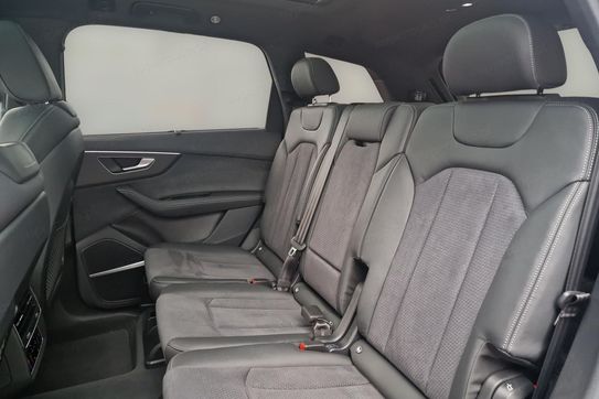 Audi Q7 50 TDI quattro S Line