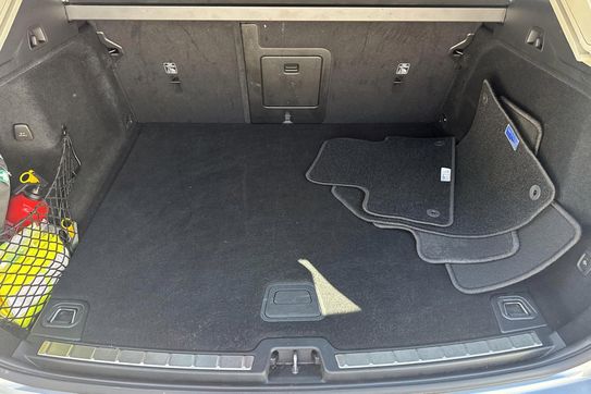 Volvo XC60 B4 D Momentum Pro