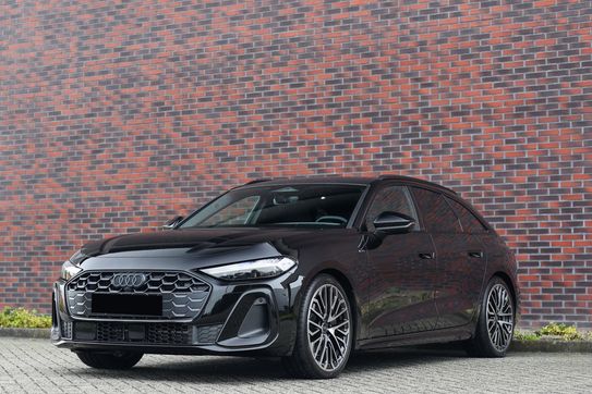 Audi A5 e-Hybrid quattro S line Avant