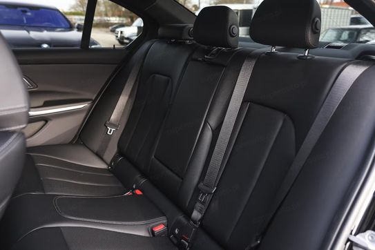 BMW Seria 3 318i M Sport