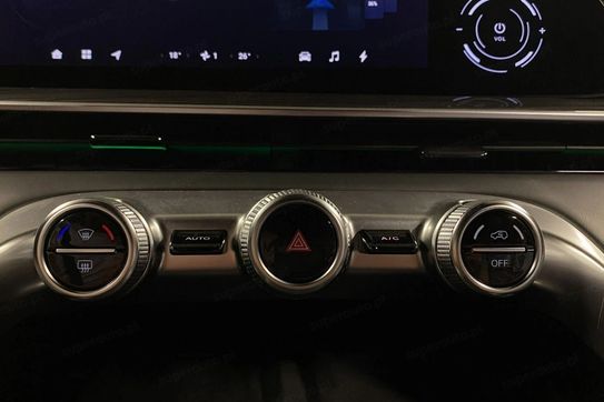 Omoda 9 1.5 Super Hybrid Exclusive AWD