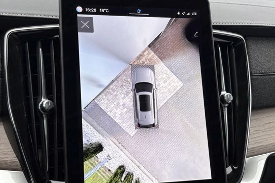 Volvo XC90 T8 AWD Plug-In Hybrid Ultra Bright 7os