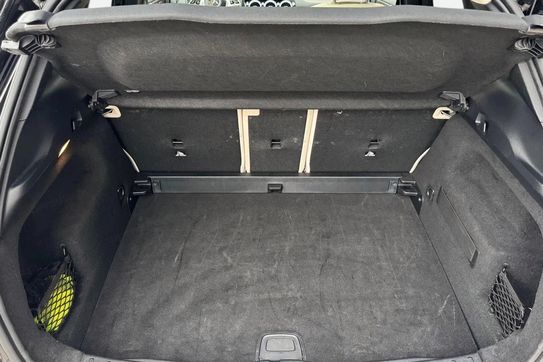 Mercedes GLA 200 Progressive