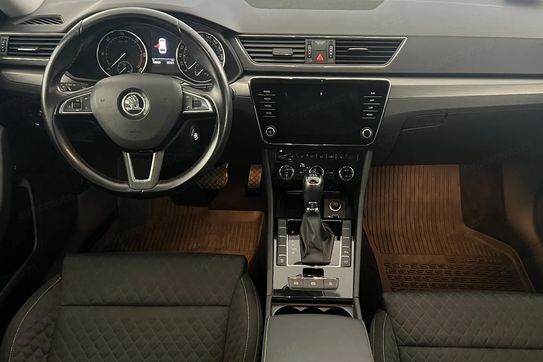Skoda Superb 2.0 TDI Style DSG