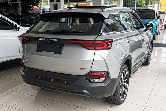 Bestune T77 1.5T Elegance DCT