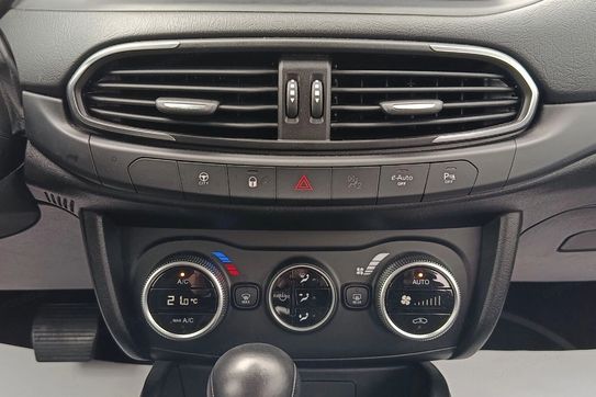Fiat Tipo 1.5 Hybrid Dct