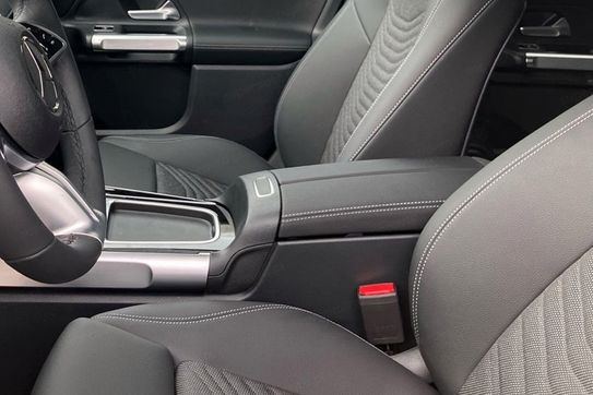 Mercedes GLB 200  Progressive