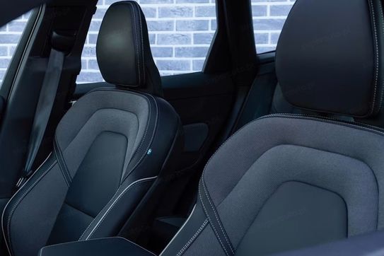 Volvo XC60 B5 B AWD Ultra Black Edition