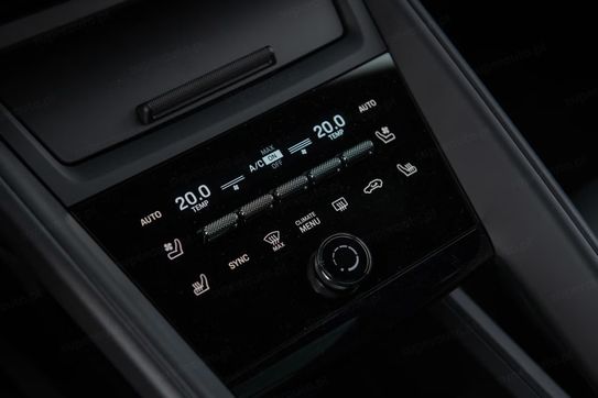 Porsche Macan 4
