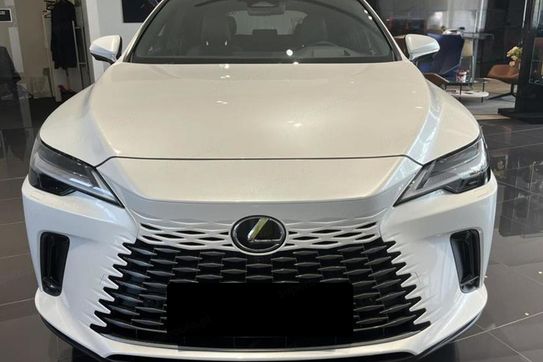 Lexus RX 350h Omotenashi