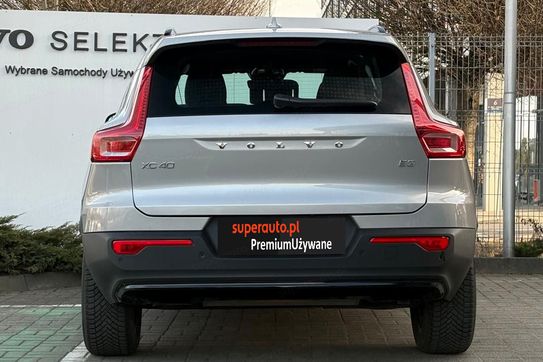 Volvo XC40 B3 B Plus Dark