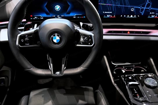 BMW Seria 5 Touring 540d xDrive M Sport