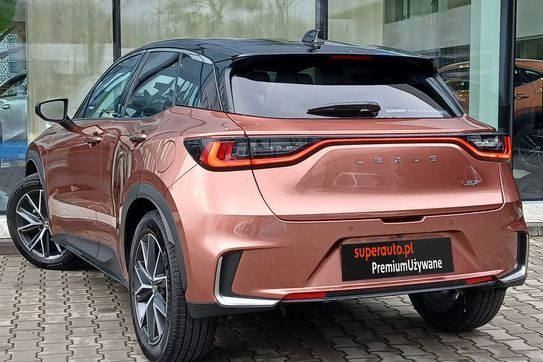 Lexus LBX Hybrid Cool