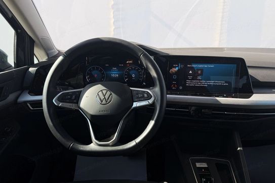 Volkswagen Golf VIII 1.5 eTSI Life DSG